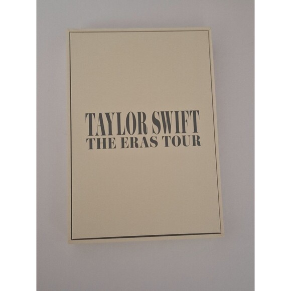 Taylor Swift THE ERAS TOUR 5x7 Framed Photo and Gift Box Collectibles Pop Music - Picture 6 of 9